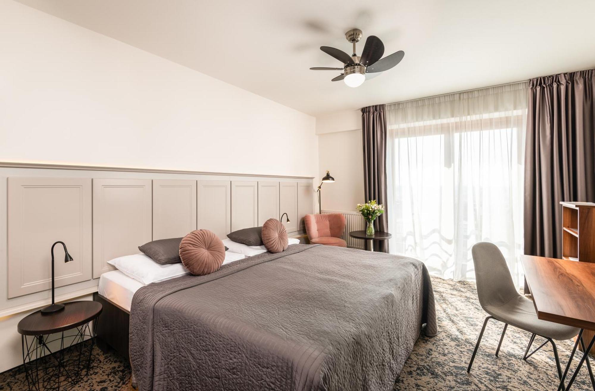 Hotel Troja ปราก ภายนอก รูปภาพ